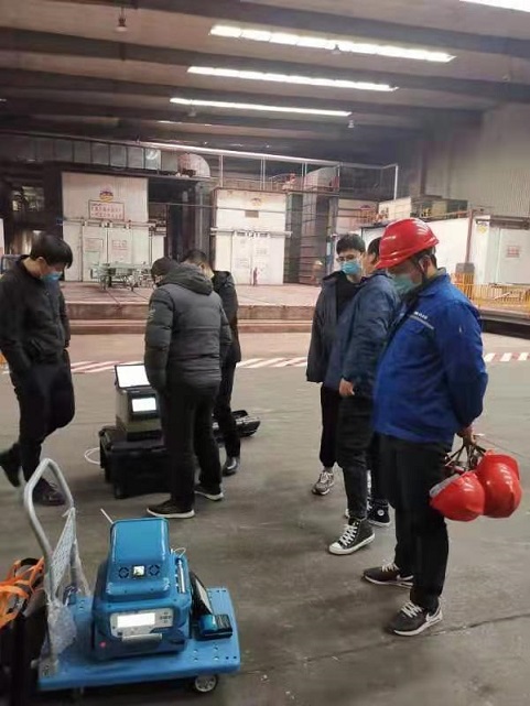 PF-300便攜式非甲烷總烴測試儀與譜育儀器進行現場比對